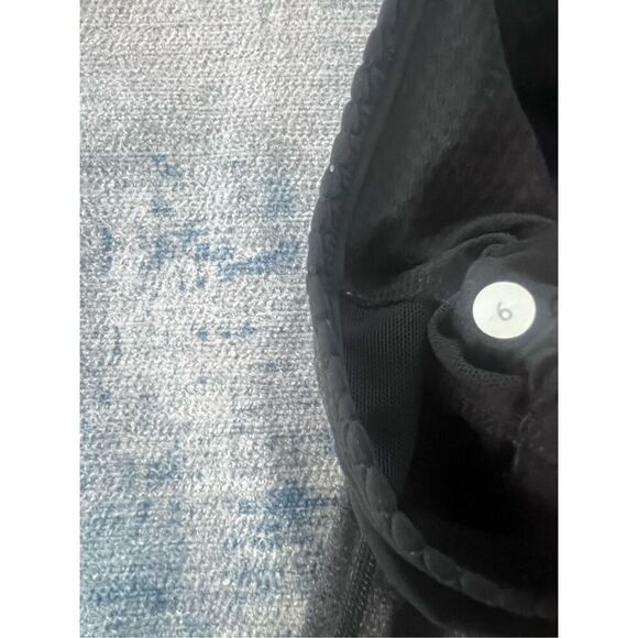 Lululemon Black Heathered Charcoal Gray Graceful Flow Tank Top Size 6 - Picture 5 of 7